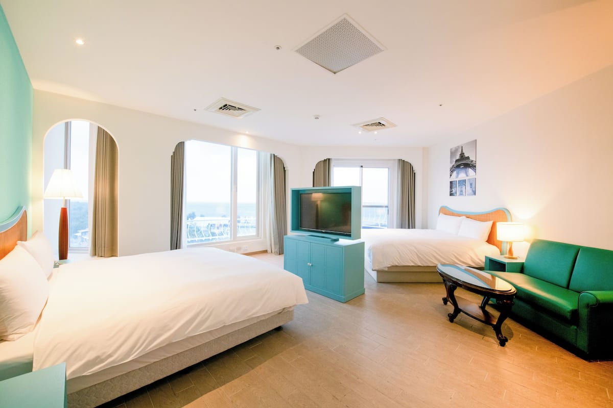 Family Room with Balcony and Sea View (Room Selected at Check-In)