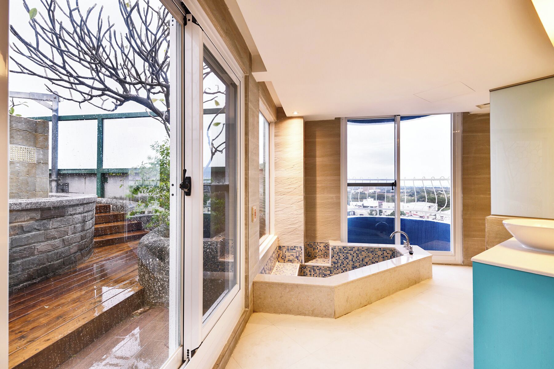 Family Room with Balcony and Sea View (Room Selected at Check-In) | Premium bedding, down duvets, minibar, in-room safe