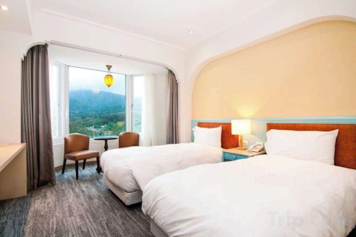 Classic Twin Room