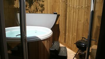 室外 Spa 池