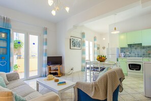 Smart TV, caminetto, lettore DVD