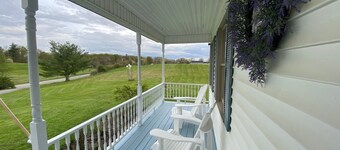 TRAVERS WEEK AVAILABLE