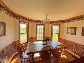 Dining - TRAVERS WEEK AVAILABLE (Schuylerville)
