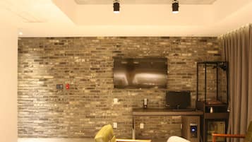 1 habitación, decoración personalizada y muebles diferentes