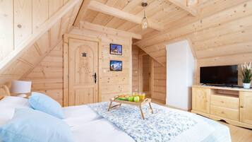 12 bedrooms, bed sheets