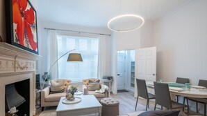 Standard House (2 Bedrooms) | Living room - Classic Belgravia Home by Victoria Station by Underthedoormat (London)