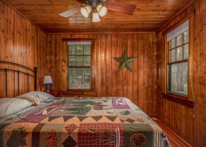 6 bedrooms, free WiFi, bed sheets