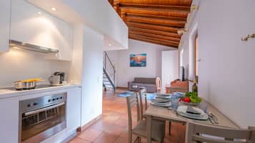 Family Apartment, Multiple Beds (King Marina) | Private kitchen | Fridge, oven, stovetop, dishwasher