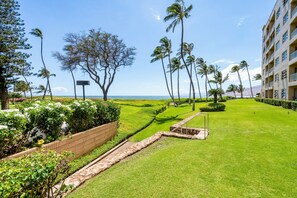 Property grounds - Menehune 127 Partial Ocean Views in Well Maintained Condo Home (Kihei)