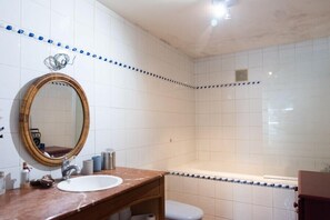 Hair dryer, towels - Splendid flat near the Marais (Paris)
