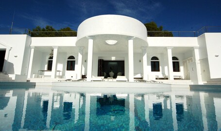 Beach House Ibiza - Image 11