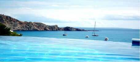 Beach House Ibiza - Image 20