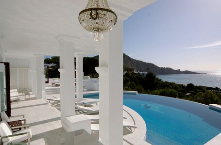 Beach House Ibiza - Image 10