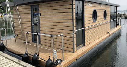Houseboat LaFe Flensburg Fjord, Denmark