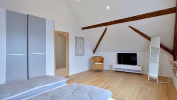 2 bedrooms, iron/ironing board, travel crib, WiFi