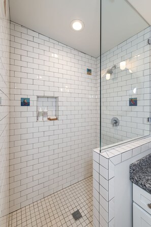 Toallas y papel de baño