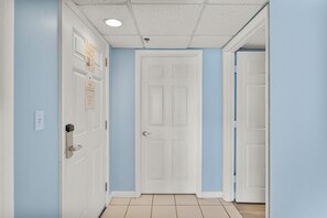 Estúdio (3 Bedrooms) | Parte interna