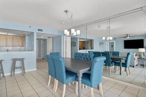 Estúdio (3 Bedrooms) | Parte interna