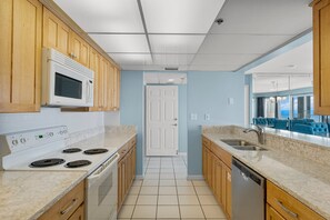 Estúdio (3 Bedrooms) | Parte interna