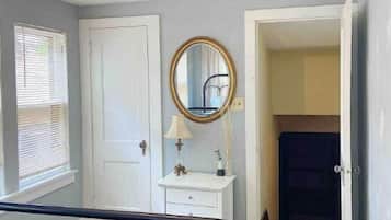 2 bedrooms, iron/ironing board, travel crib, free WiFi