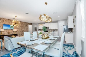 Dining - Solara 1870 #6s870 (Kissimmee)