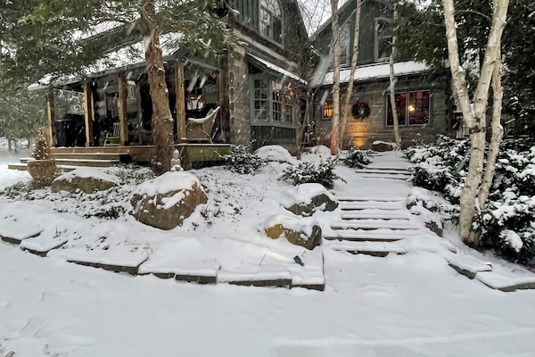 Magical Hockley Cabin