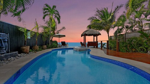 Mylara Beachfront Holiday Home- Beachfront Bliss at Holloways: Private Pool, Direct Beach Access & Tropical Luxury