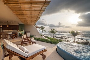 Executive Villa | Terrace/patio - Punta Majahua Troncones (Troncones)