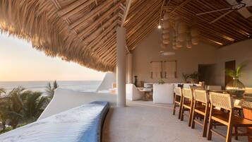 Premium Villa | Terrace/patio