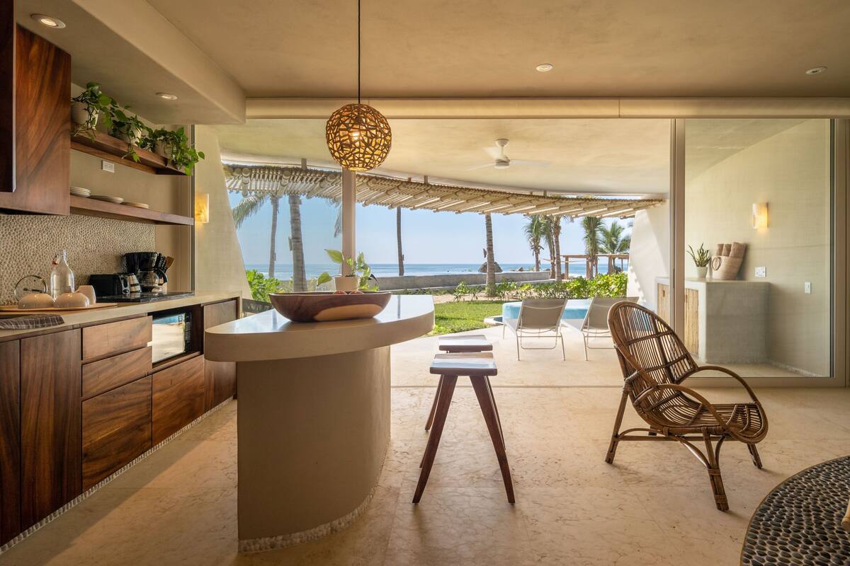 Villa | Cuisine privée | Réfrigérateur, un four, lave-vaisselle, vaisselle et ustensiles