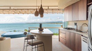 Superior Villa | Private kitchen | Fridge, oven, dishwasher, cookware/dishes/utensils - Punta Majahua Troncones (Troncones)