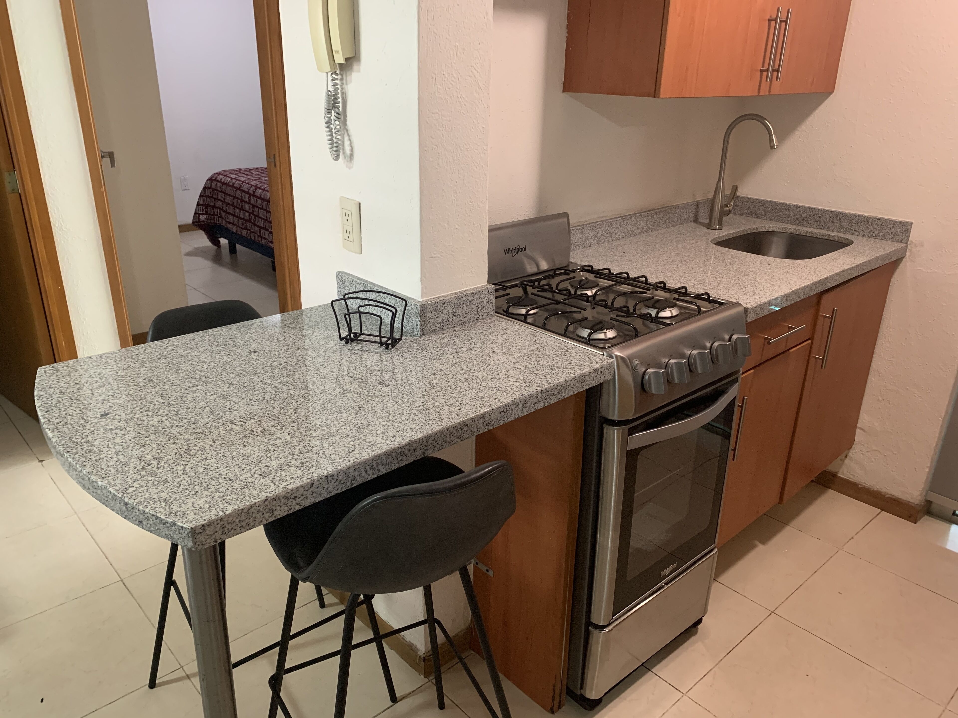 Fridge, microwave, oven, coffee/tea maker