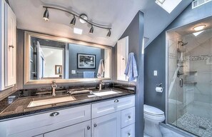 Bathroom - Treetops - Gulf Pines (Sanibel)