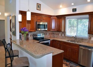 House (Sea Bell Home) | Private kitchen