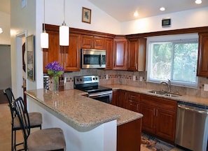 House (Sea Bell Home) | Private kitchen