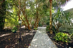 House (North Yachtsman) | Property grounds