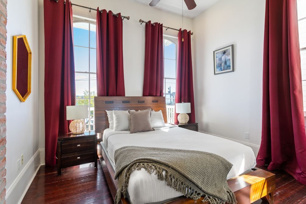 2 bedrooms, iron/ironing board, bed sheets