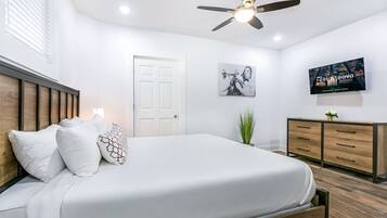 4 bedrooms, iron/ironing board, WiFi, bed sheets