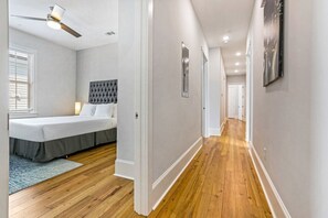 5 bedrooms, iron/ironing board, bed sheets - 15% OFF Monthly | 10% OFF Weekly-Hosteeva Spacious 5BR Urban Retreat w Balcony & Pool (New Orleans)