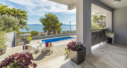 Villa Unique Gradac - the hidden Dalmatian gem