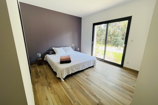 3 bedrooms, iron/ironing board, travel crib, WiFi