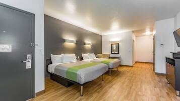 Minibar, wi-fi (inkludert) og sengetøy