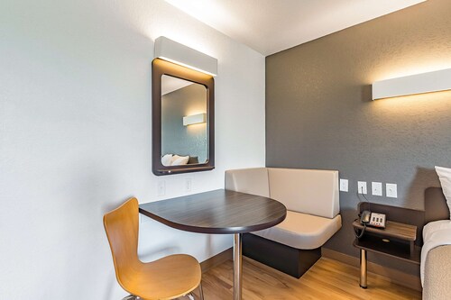 Studio 6 New Braunfels, TX