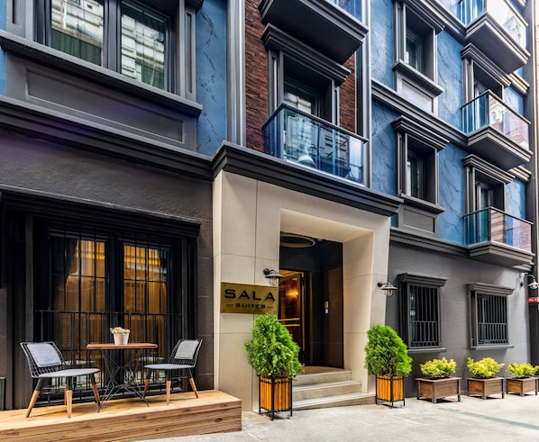 Property entrance - Sala Suites (Istanbul)