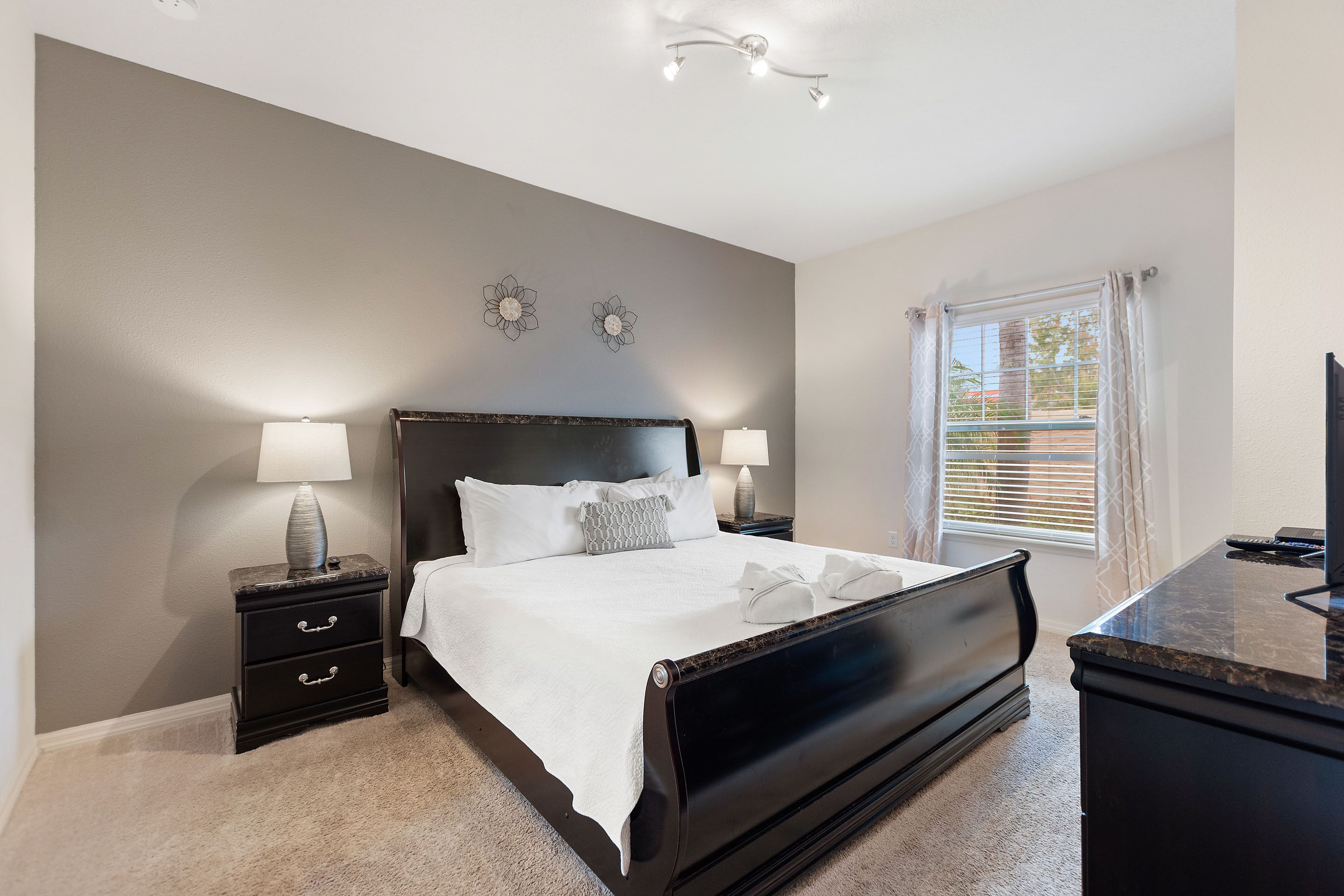 3 habitaciones, tabla de planchar con plancha y wifi gratis 