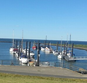 Marina - Vacation apartment "Meine Zeit " on the world shipping route (Cuxhaven)