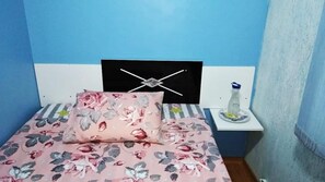 1 quarto, Wi-Fi de cortesia, roupa de cama