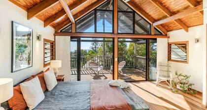 THE Hideaway IN Angourie - Hear the waves from Spookys Beach - Holiday Yamba