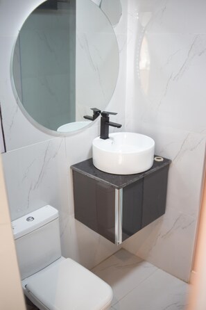 Bathtub, soap, toilet paper