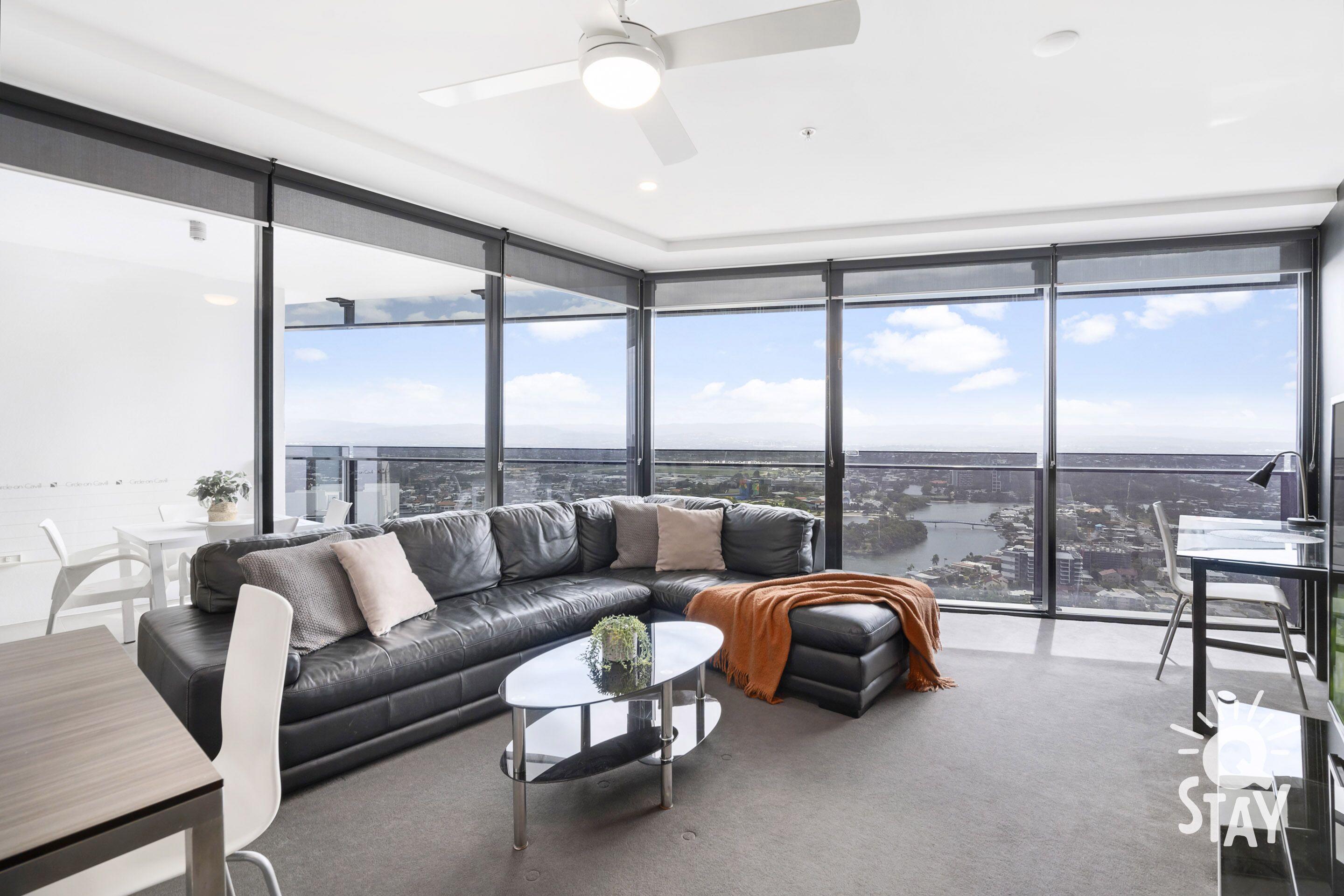 ♦️ Circle on Cavill - 1 Bedroom + Study SPA Hinterland View — Q Stay